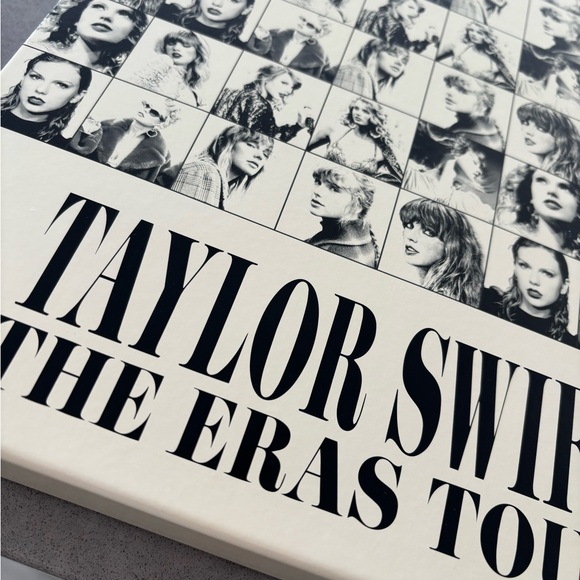 “ I Remember It All Too Well “
Taylor Swift Eras Tour VIP Merchandise Package - Picture 2 of 14